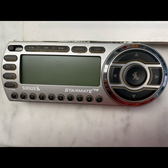 Sirius Sattelite Radio - Picture 2 of 5